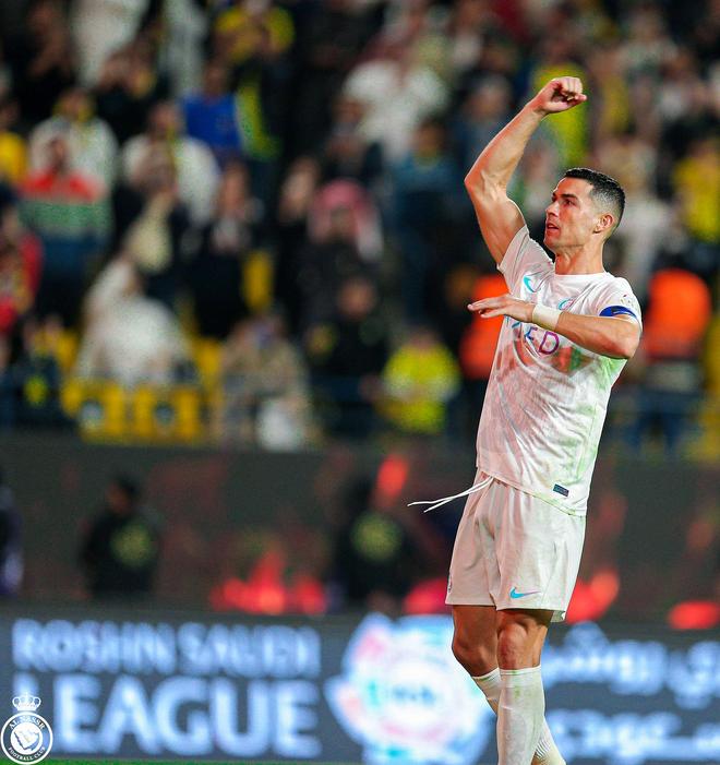 巴西横扫那不勒斯,C罗关键制胜 巴西横扫那不勒斯,C罗关键制胜